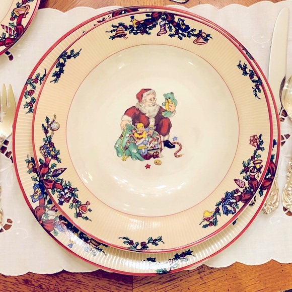 Neiman Marcus, Horchow collection NEW boxed 4- 6 piece Christmas place settings - Picture 14 of 15